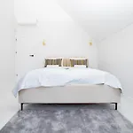 Cohost I Cozy 3bd With Terrace Near The Sea