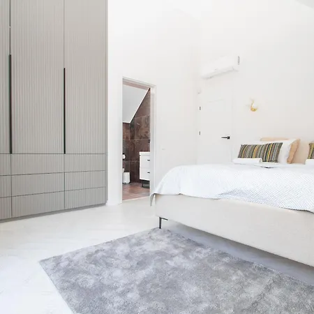 Cohost I Cozy 3bd With Terrace Near The Sea 公寓