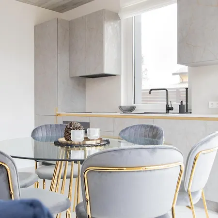 Cohost I Cozy 3bd With Terrace Near The Sea