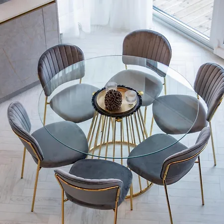 Apartment Cohost I Cozy 3bd With Terrace Near The Sea *