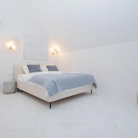 Cohost I Cozy 3bd With Terrace Near The Sea * Palanga