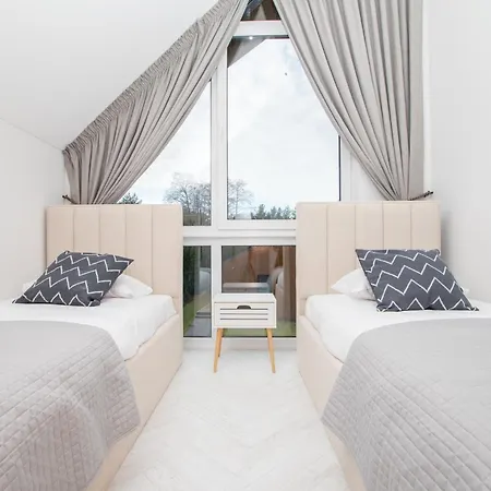 Cohost I Cozy 3bd With Terrace Near The Sea *