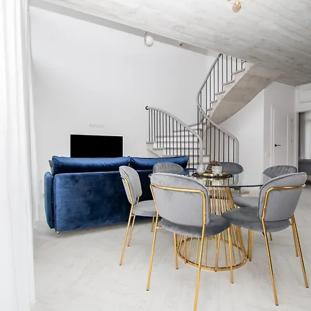 Cohost I Cozy 3bd With Terrace Near The Sea Apartment *