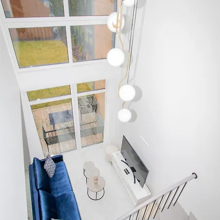 Cohost I Cozy 3bd With Terrace Near The Sea Apartment *
