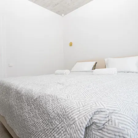 Cohost I Cozy 3bd With Terrace Near The Sea Palanga