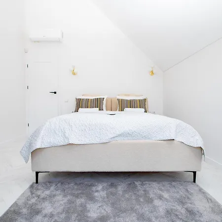 Cohost I Cozy 3bd With Terrace Near The Sea