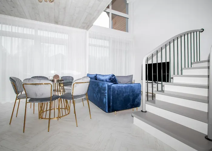 Cohost I Cozy 3bd With Terrace Near The Sea *