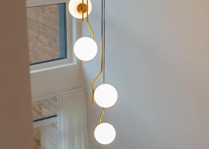 Cohost I Cozy 3bd With Terrace Near The Sea 公寓 *