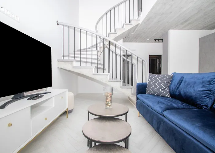 公寓 Cohost I Cozy 3bd With Terrace Near The Sea *