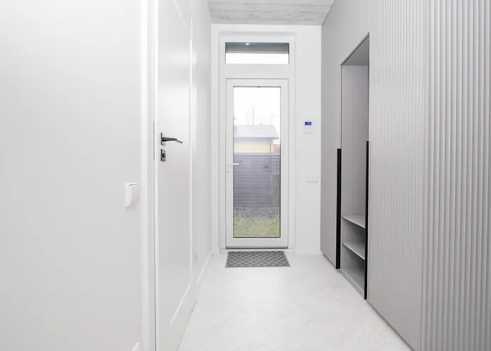 Cohost I Cozy 3bd With Terrace Near The Sea 公寓 *