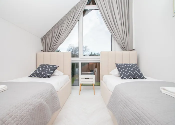 Cohost I Cozy 3bd With Terrace Near The Sea *