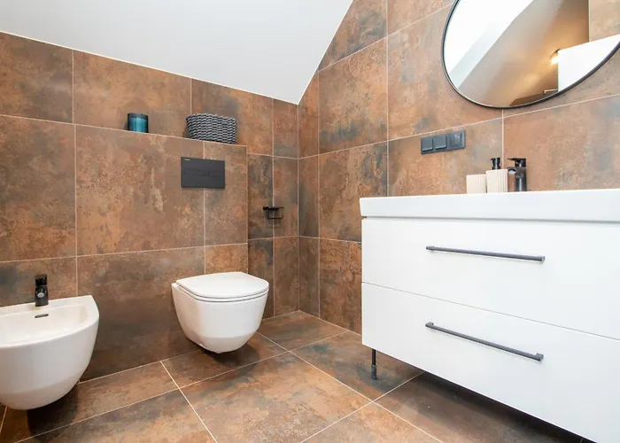 Cohost I Cozy 3bd With Terrace Near The Sea *