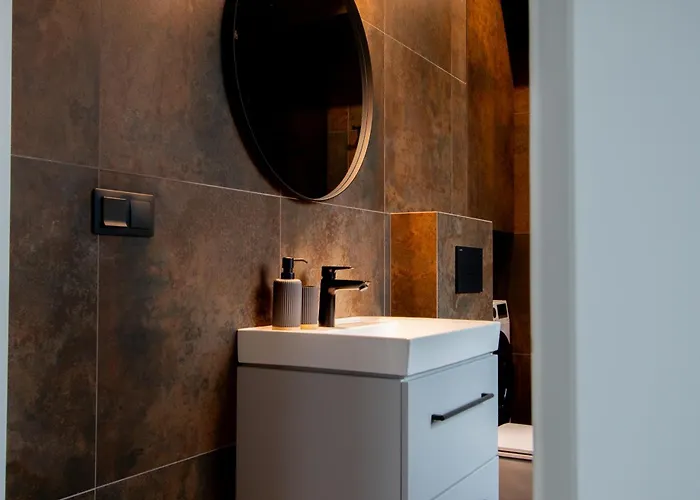 Cohost I Cozy 3bd With Terrace Near The Sea *