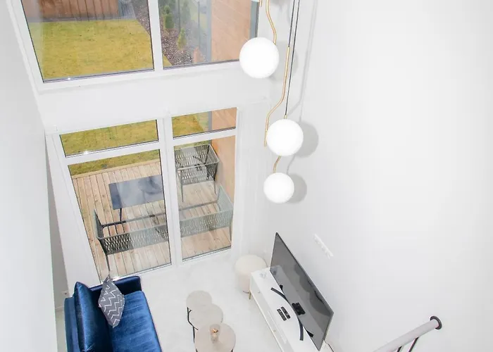 Cohost I Cozy 3bd With Terrace Near The Sea 公寓 *