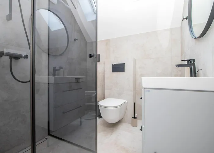 Cohost I Cozy 3bd With Terrace Near The Sea *